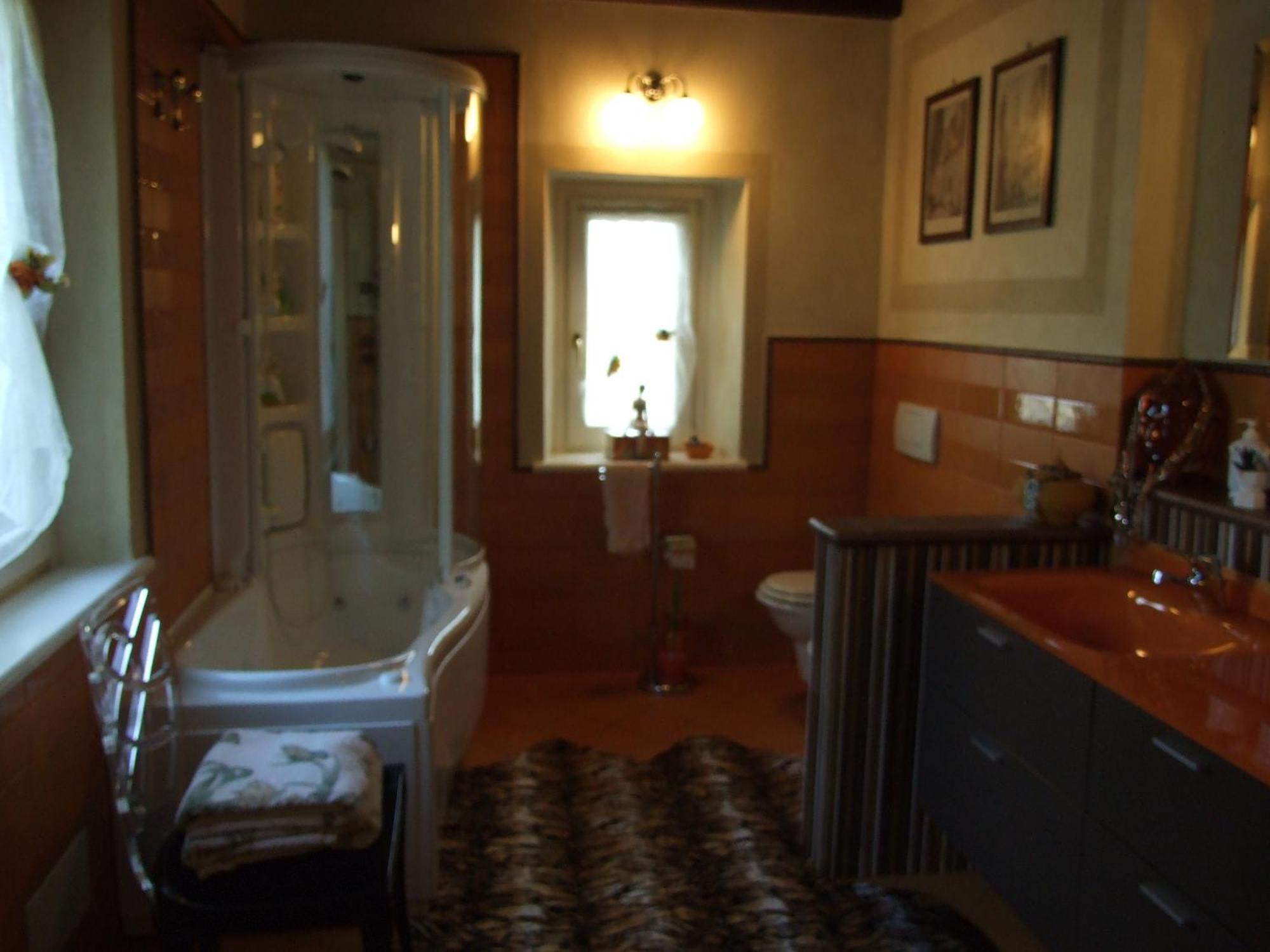 B&B Casacasina Monzambano Eksteriør billede