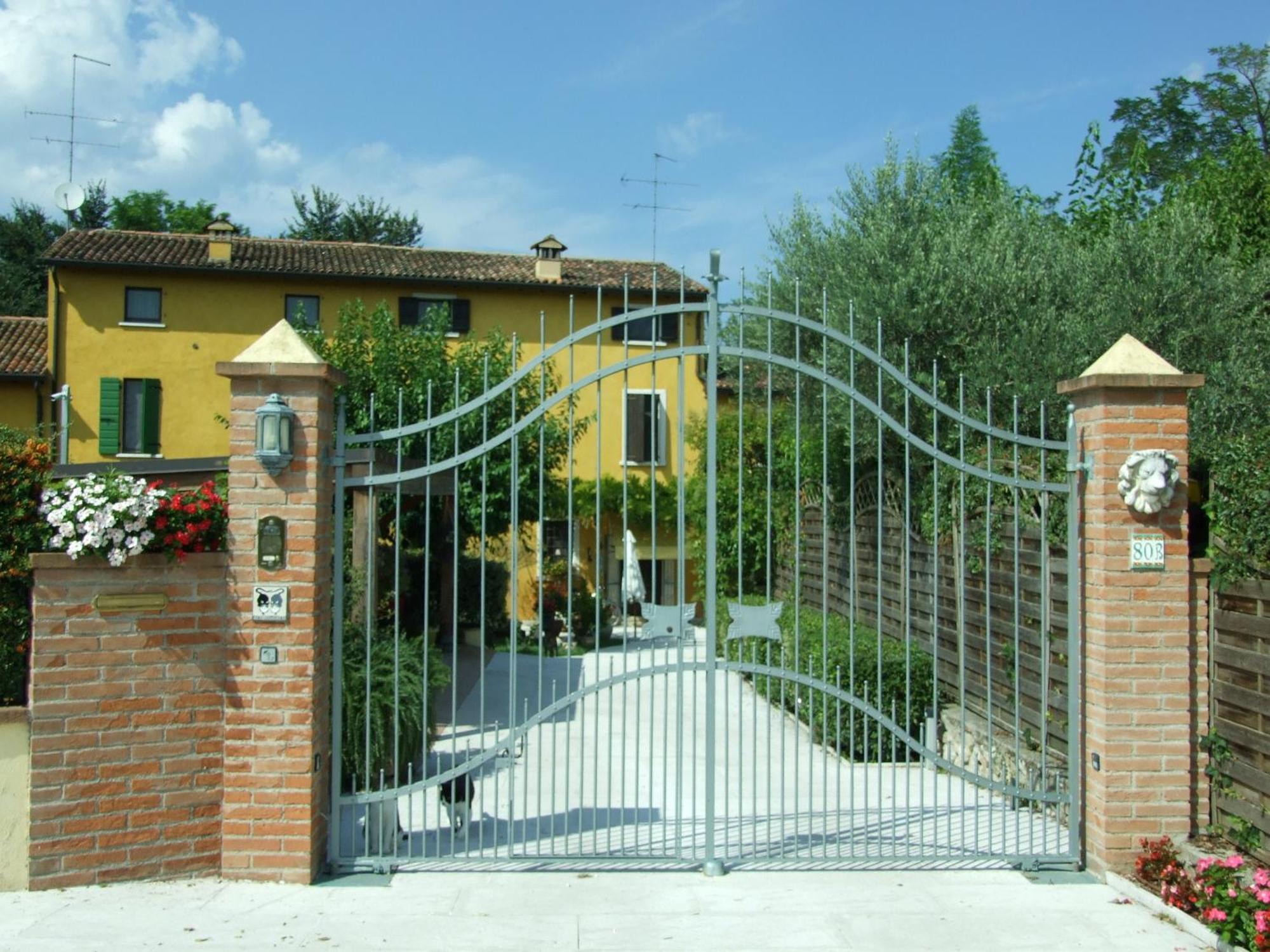 B&B Casacasina Monzambano Eksteriør billede