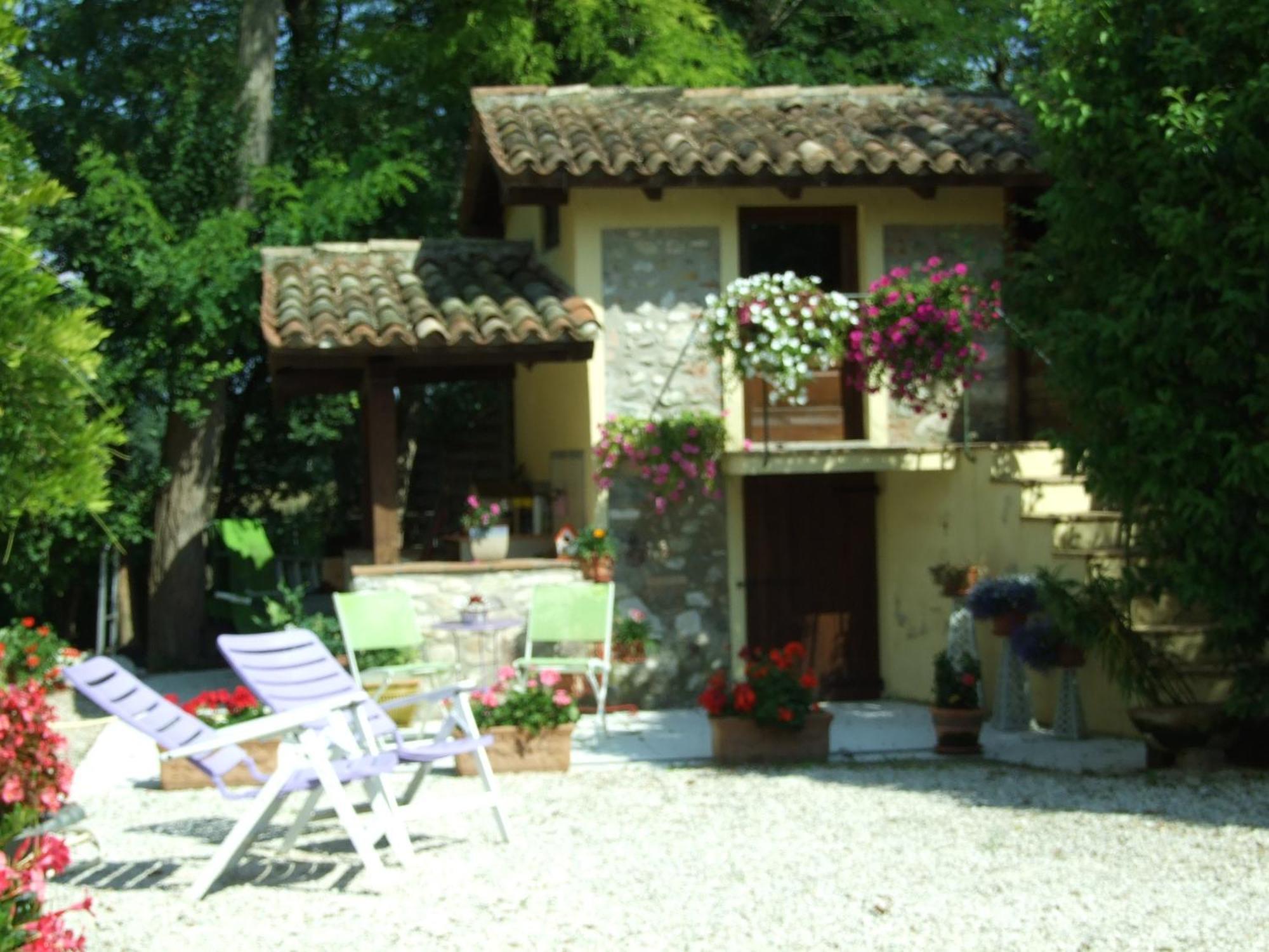 B&B Casacasina Monzambano Eksteriør billede